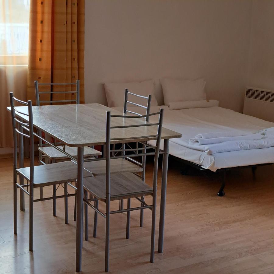 Todorini Kuli Apartments Банско Экстерьер фото